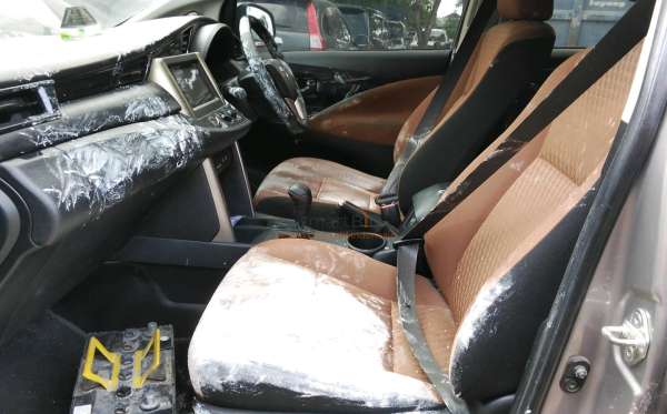 TOYOTA  KIJANG  INNOVA G