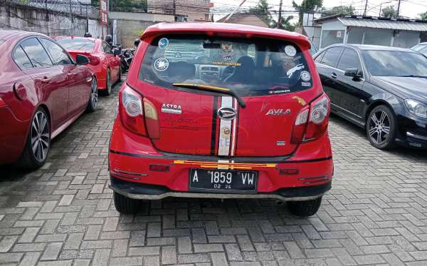 DAIHATSU AYLA 1.0 X