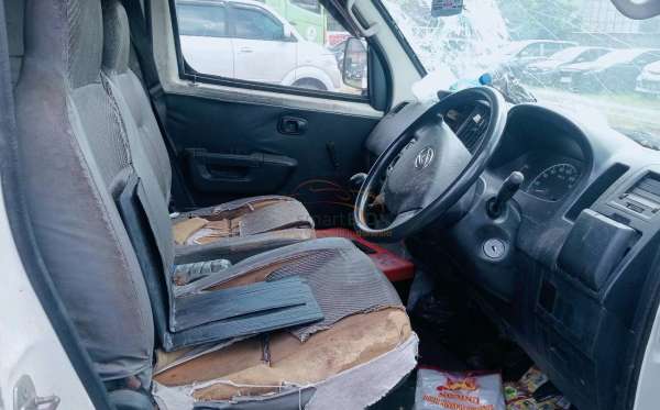 DAIHATSU GRAN MAX BLIND VAN