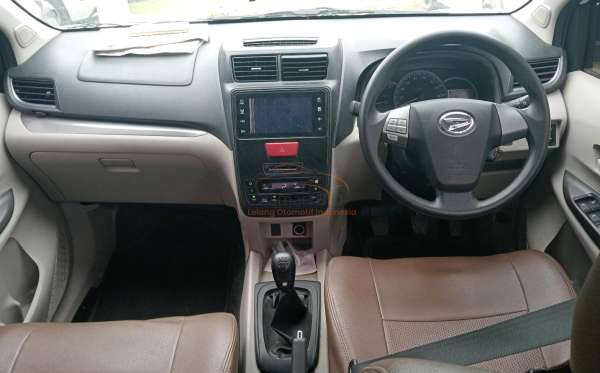 DAIHATSU XENIA