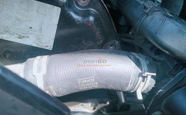 FORD EVEREST 2.2L TITANIUM 4X2 AT