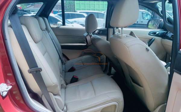 FORD EVEREST 2.2L TITANIUM 4X2 AT