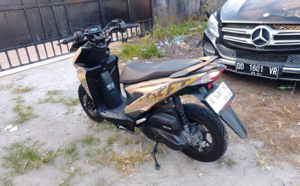 HONDA  BEAT STREET