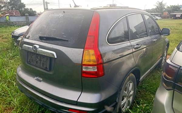 HONDA CR-V RE1 2WD 2.0 A/T