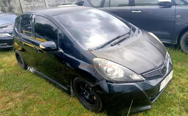 HONDA JAZZ GE8 1.5 E