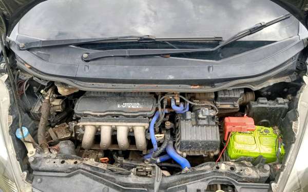 HONDA JAZZ GE8 1.5 E