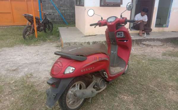 HONDA SCOOPY CW