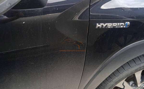 TOYOTA COROLLA CROSS HYBRID