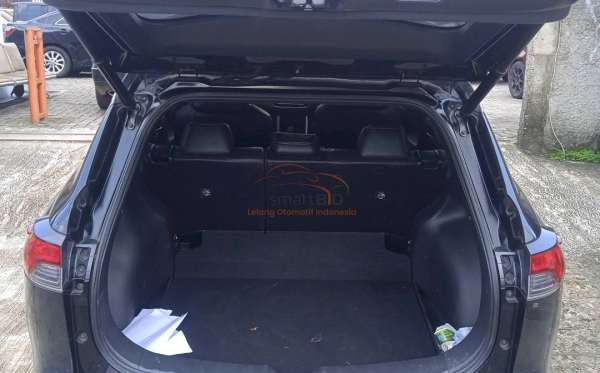 TOYOTA COROLLA CROSS HYBRID