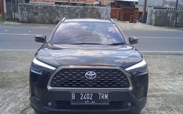 TOYOTA COROLLA CROSS HYBRID