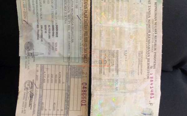 TOYOTA HILUX DOUBLE CABIN