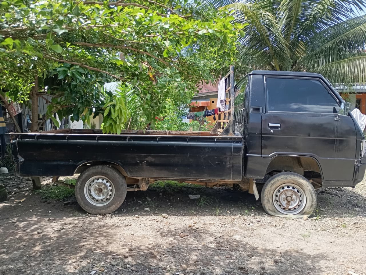 MITSUBISHI  L 300 L300 PU FB-R (4X2)