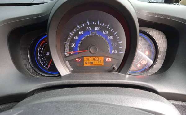 HONDA  MOBILIO  DD4 1.5E