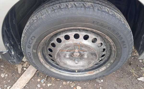 HONDA  MOBILIO  DD4 1.5E