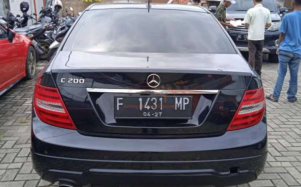 MERCEDES BENZ C 200