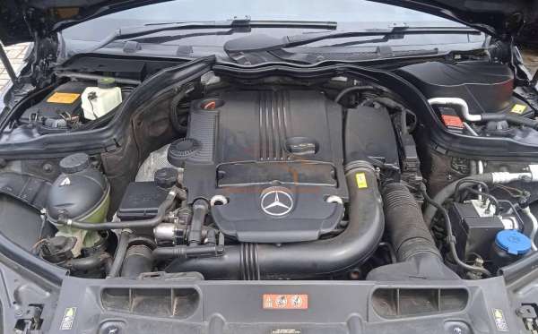 MERCEDES BENZ C 200