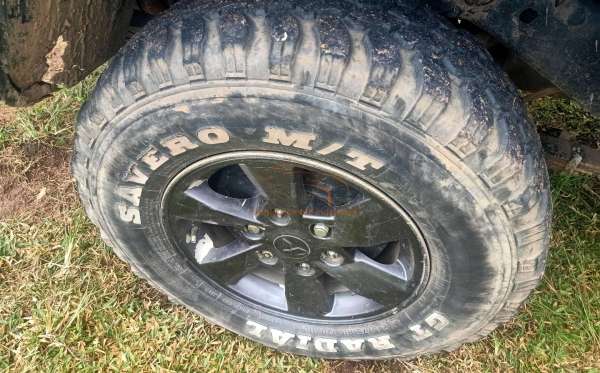 MITSUBISHI DC HDX 4X4