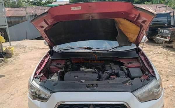 MITSUBISHI OUTLANDER SPORT