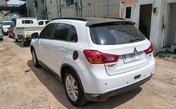 MITSUBISHI OUTLANDER SPORT