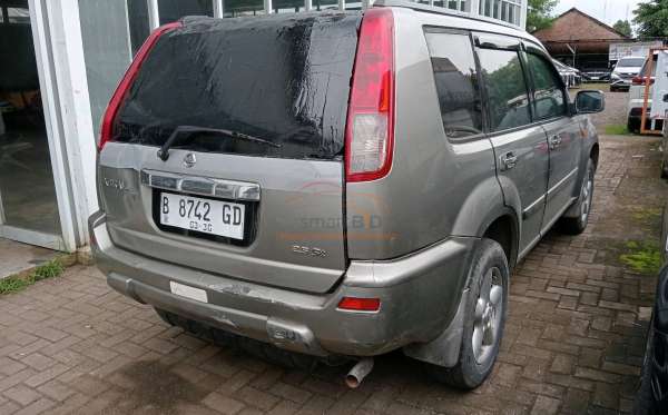 NISSAN X TRAIL 2.5