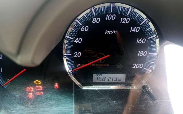 TOYOTA FORTUNER G 2.5