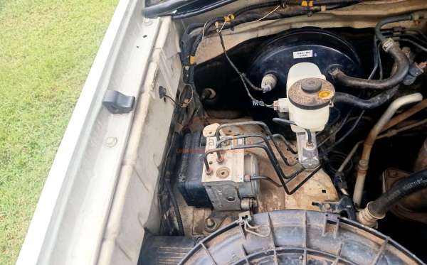 TOYOTA FORTUNER G 2.5