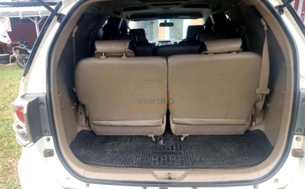 TOYOTA FORTUNER G 2.5