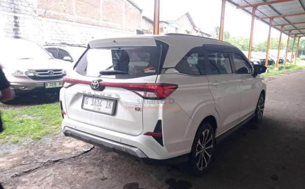 TOYOTA VELOZ 1.5 Q CVT