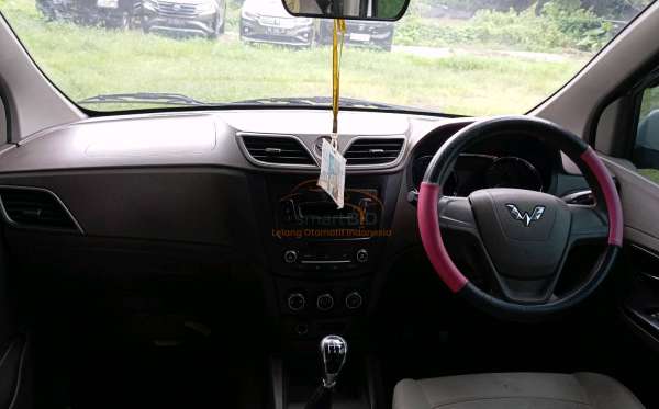 WULING CONFERO 1.5 DB MY (4X2)