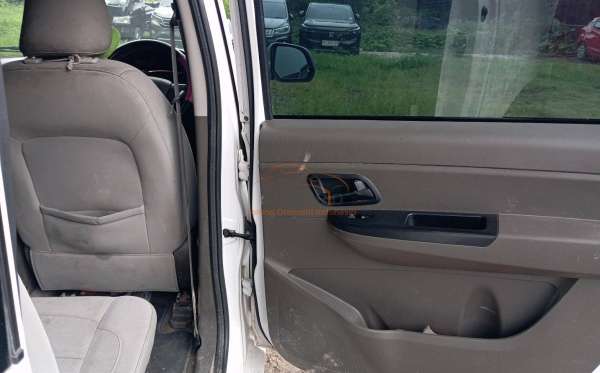 WULING CONFERO 1.5 DB MY (4X2)