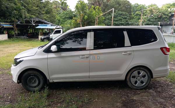 WULING CONFERO 1.5 DB MY (4X2)