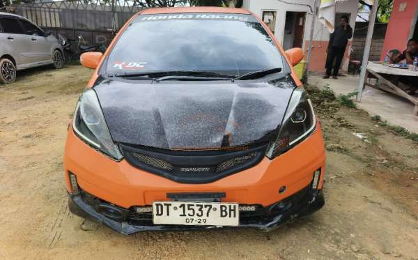 HONDA JAZZ GE8 1.5 E