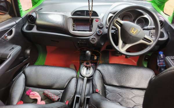 HONDA JAZZ GE8 1.5 E