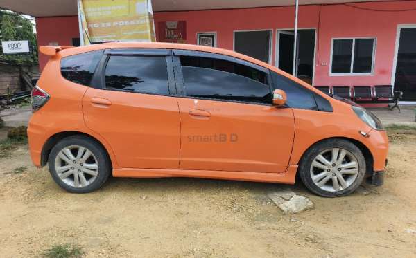 HONDA JAZZ GE8 1.5 E