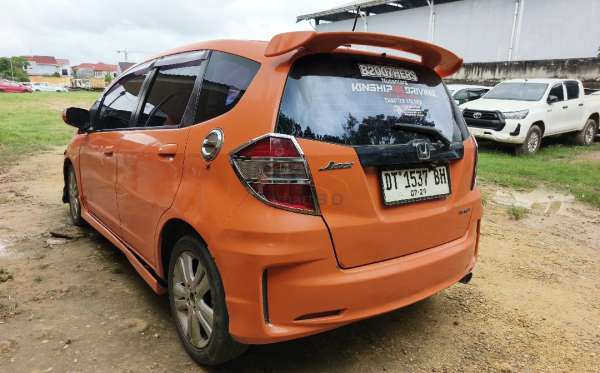 HONDA JAZZ GE8 1.5 E