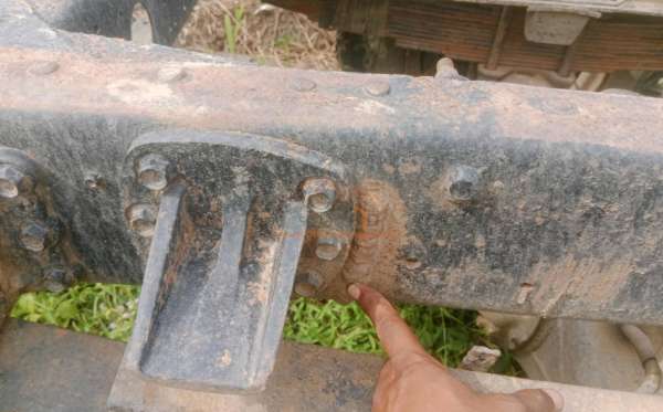 ISUZU NMR 71T HD 6.1