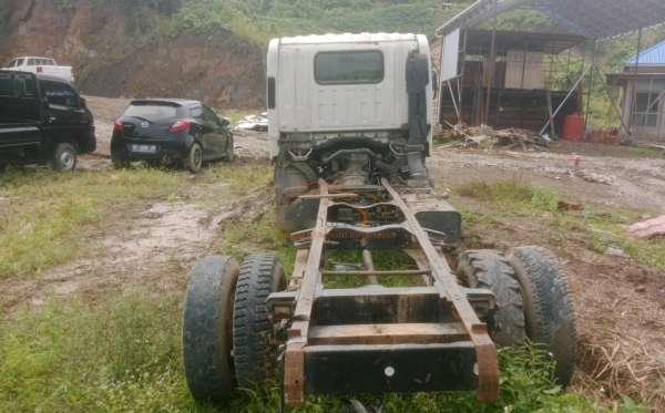 ISUZU NMR 71T HD 6.1