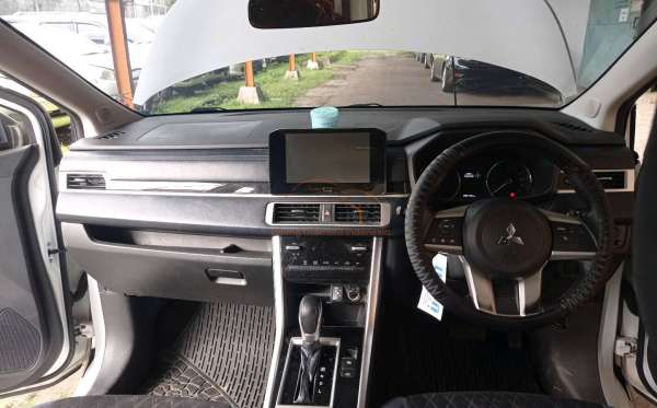 MITSUBISHI XPANDER CROSS 1.5 L