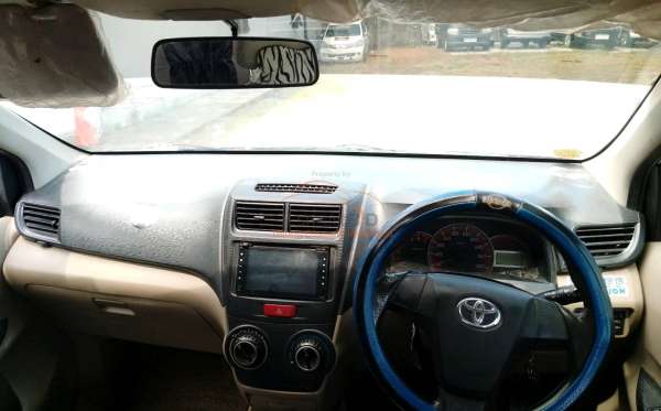 TOYOTA AVANZA 1.3 G
