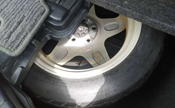 TOYOTA VELLFIRE 2.5G