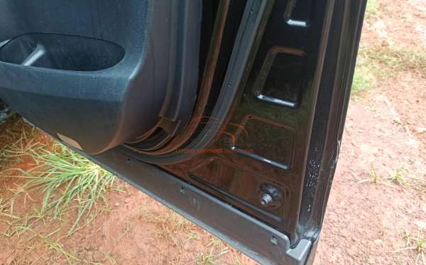 TOYOTA VELLFIRE 2.5G