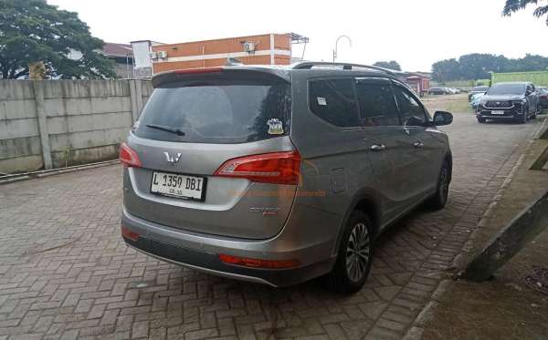 WULING CORTEZ