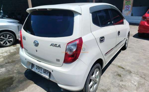 DAIHATSU  AYLA