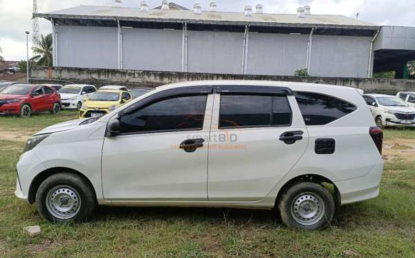 DAIHATSU SIGRA D