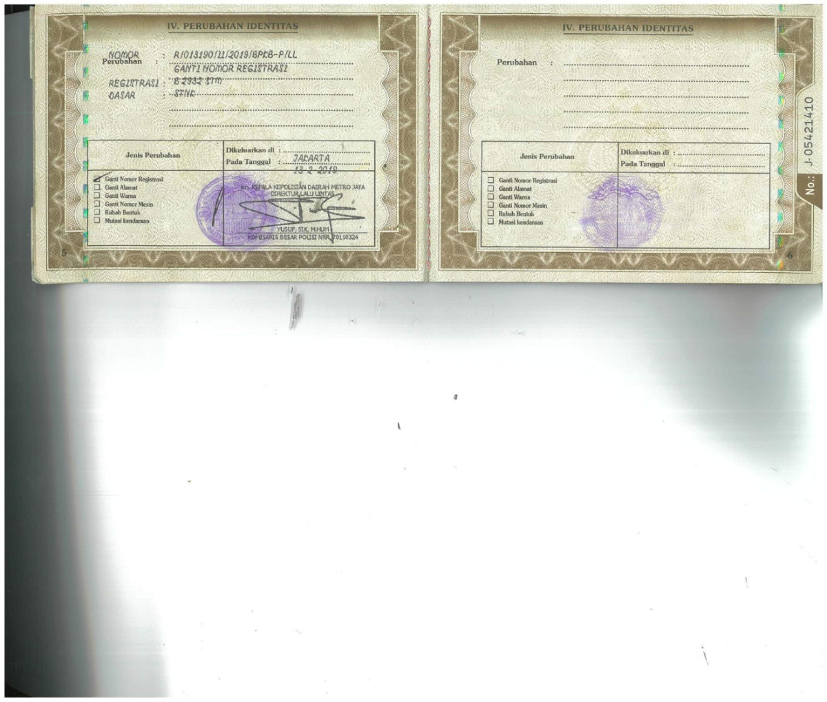 TOYOTA Carmy 2.5 HYBRID A/T