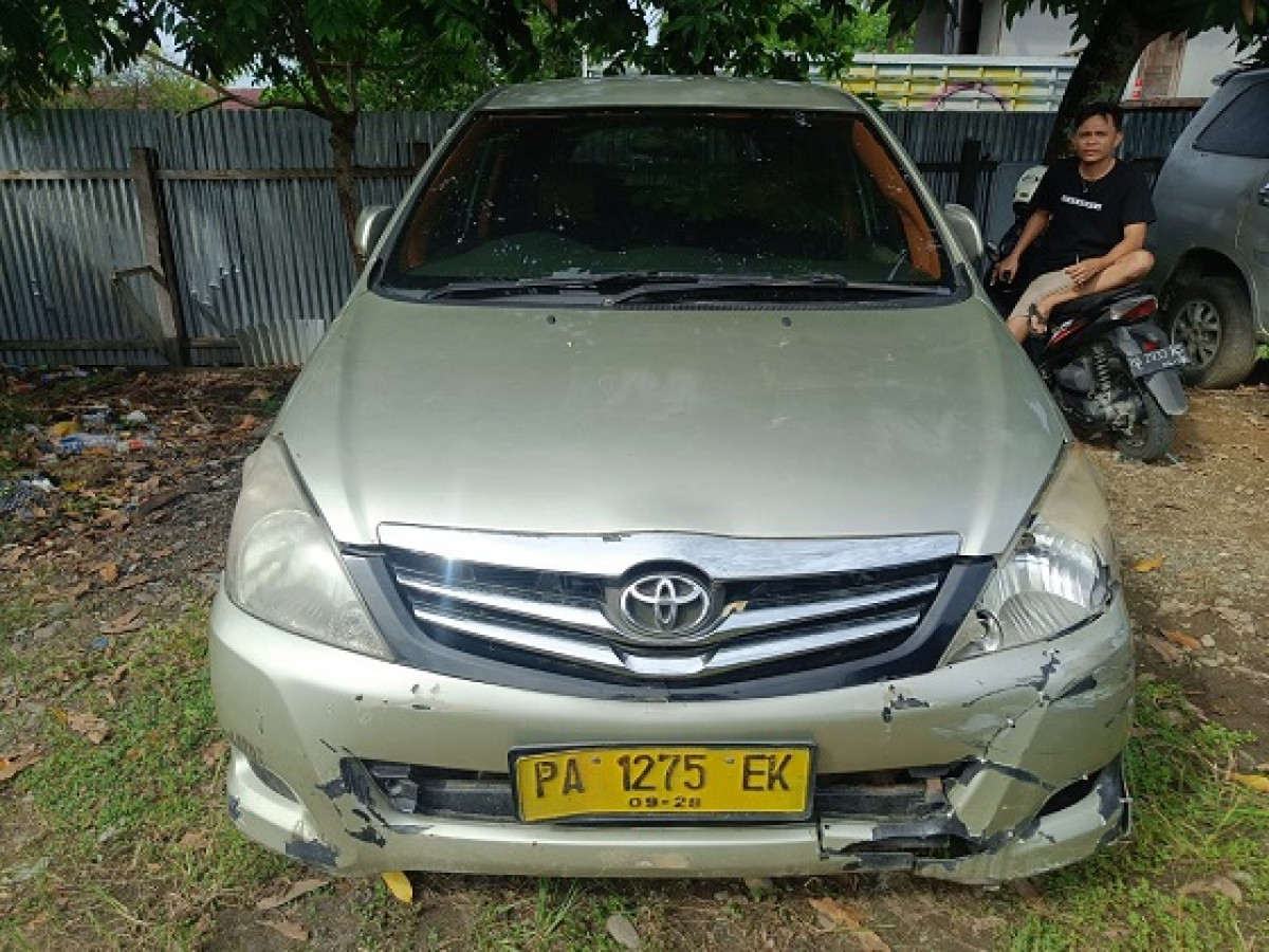 TOYOTA INNOVA  G