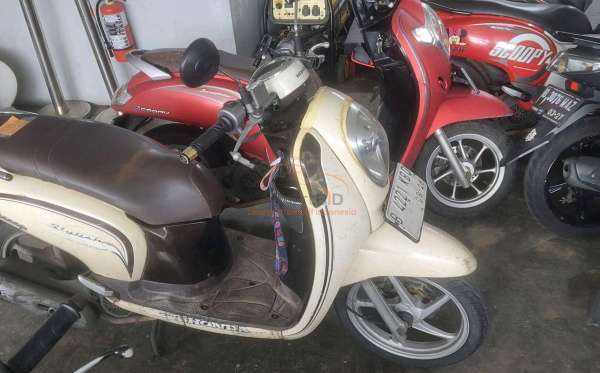 HONDA SCOOPY