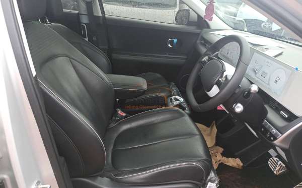 HYUNDAI IONIQ 5 EV SIGNATURE