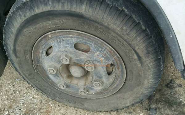 ISUZU NMR 71T HD 6.1