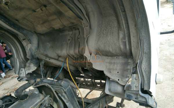 ISUZU NMR 71T HD 6.1